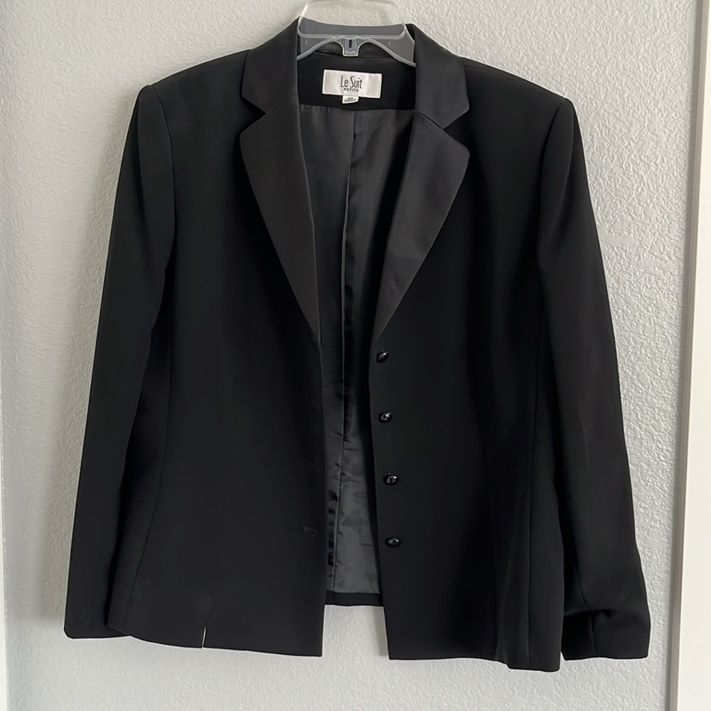 Le suit Petite Black Blazer